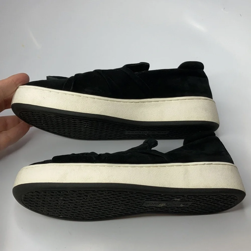 Donald J Pliner Celest knot front suede slip on sneakers size 8‎